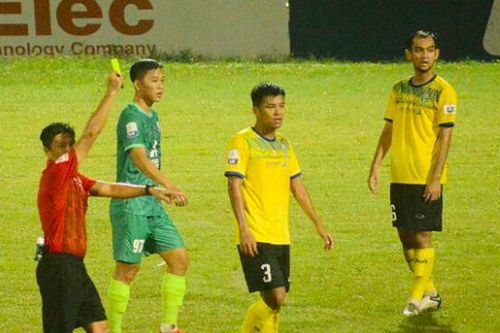 Cầu thủ Cần Thơ dọa bỏ, giải hạng Nhất 'nín thở' phút chót
