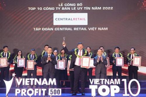 Lễ vinh danh quán quân Top 10 Công ty uy tín ngành bán lẻ năm 2022
