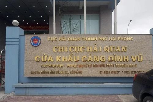 Hải Phòng: Một cán bộ hải quan bị khởi tố