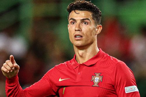 Xuất hiện đội bóng 'tranh giành' Ronaldo với Chelsea