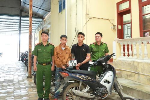 Tháo biển số xe máy đi cướp tài sản