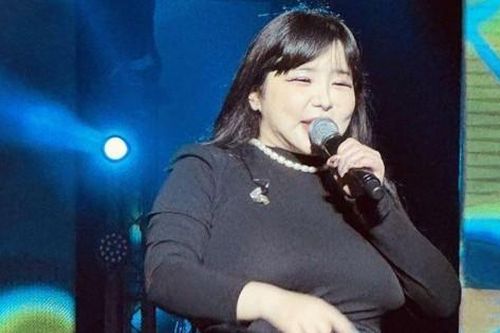 Park Bom tăng cân bất thường
