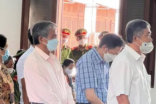 Cựu Phó chủ tịch UBND tỉnh Phú Yên kháng cáo vụ giảm giá 262 lô đất cho doanh nghiệp