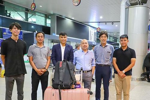 V.League nhận 2,5 triệu USD/mùa tiền bản quyền truyền hình từ năm 2023; Hai cầu thủ Sài Gòn FC bị trả về vì đội bóng Nhật Bản xuống hạng