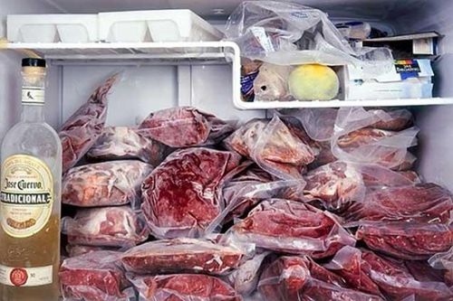 Thực hư thói quen đựng thực phẩm vào túi ni lông rồi nhét tủ lạnh là đang tự đầu độc gia đình mình?