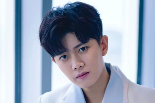 Chán đóng phim cổ trang, Nhậm Gia Luân 'chốt đơn' làm soái ca ngôn tình trong phim mới