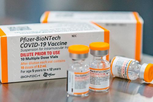 Việt Nam nhận thêm 1,5 triệu liều vaccine cho trẻ từ 5 - 11 tuổi
