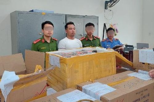 Nghệ An: Bắt đối tượng buôn bán hơn nửa tấn pháo