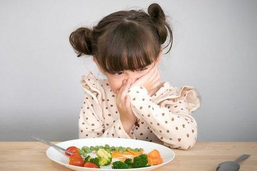 Bổ sung chất xơ sai cách có thể khiến bệnh táo bón ở trẻ nặng thêm