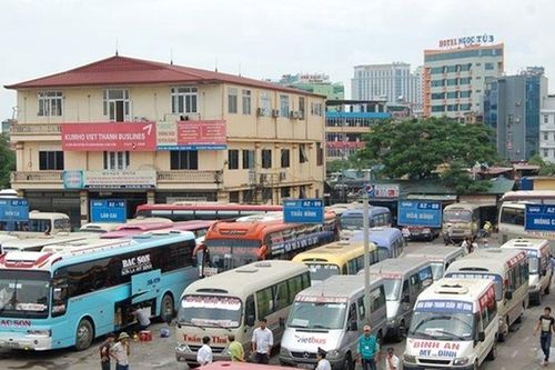 Nghịch lý: Vào bến xe không mua được vé vì… doanh nghiệp chưa kịp chuyển đổi số