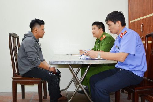 Khởi tố nam thanh niên sát hại bạn gái cũ ở tiệm tóc