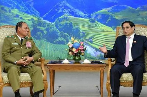 Xây dựng đường biên giới hai nước Việt - Lào hòa bình, ổn định, hợp tác và phát triển