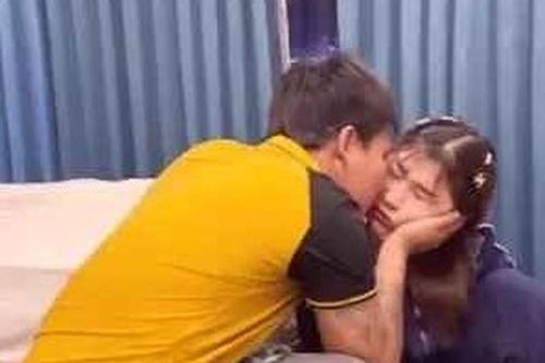 Lộc Fuho vượt hàng trăm cây số xin lỗi vợ