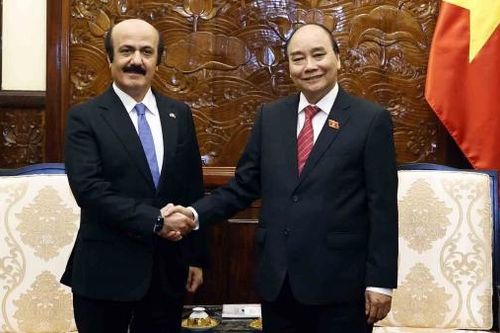 Việt Nam coi trọng quan hệ hợp tác nhiều mặt với Qatar