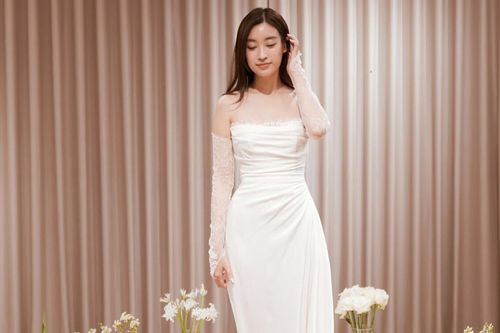 Hoa hậu Đỗ Mỹ Linh đẹp tựa nữ thần trong thiết kế váy cưới của NTK Phương Linh