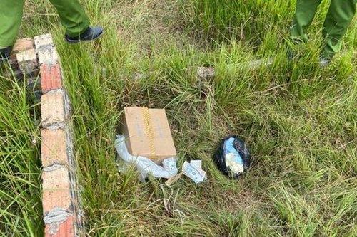 Thi thể bé gái sơ sinh đựng trong thùng giấy bỏ lại tại nghĩa trang