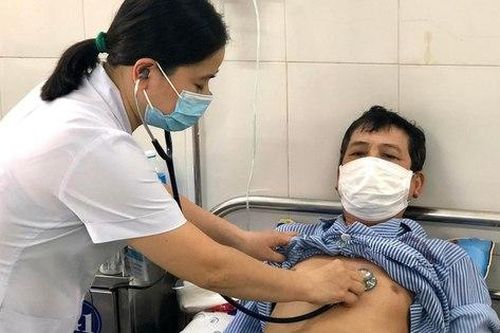Sau điều trị lao, ho kéo dài không dứt, bệnh nhân phát hiện mắc bệnh nấm phổi cực nguy hiểm