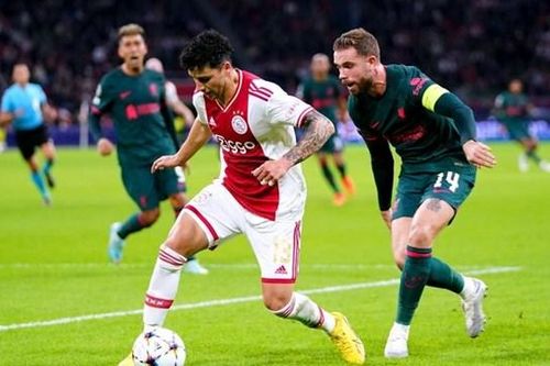 Thắng 3-0 Ajax, Liverpool vào vòng 1/8 Champions League