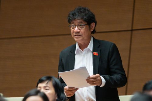 ĐBQH băn khoăn lương chưa tăng giá cả đã tăng