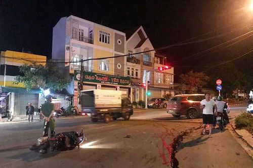Vụ 'ma men' tông 3 xe máy dừng đèn đỏ ở Pleiku: Một nạn nhân tử vong