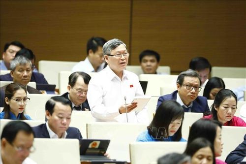 Thu nhập của công chức, viên chức phải trên cơ sở giá trị, hiệu quả công việc