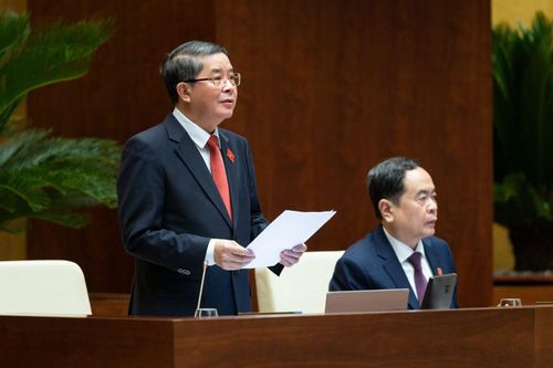 Sớm thực hiện cải cách tiền lương để giữ chân người lao động, tránh tình trạng bỏ việc