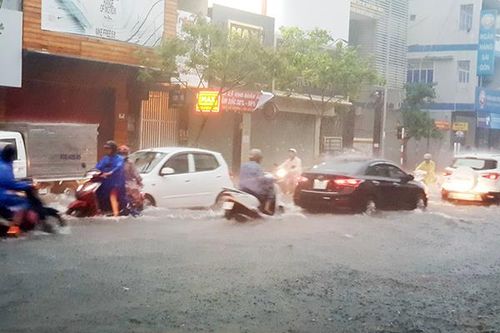 Đà Nẵng: Cần ưu tiên dành quỹ đất để bố trí hành lang thoát lũ, hình thành các hồ điều hòa