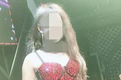 Người yêu của một DJ bị 'bắt cóc' khi đang đứng dưới sân khấu xem biểu diễn