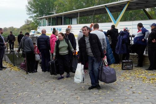 Ukraine: Hơn 70.000 dân thường đã rời khỏi vùng Kherson