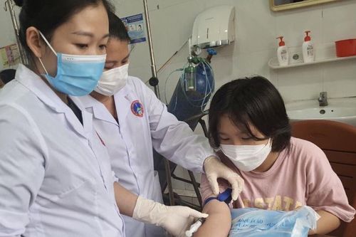 Nguyên nhân khiến hàng trăm học sinh ở Bắc Kạn sốt cao