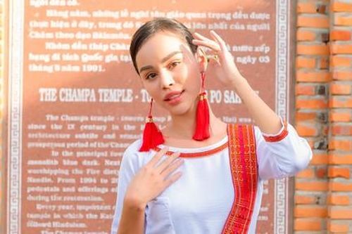 Dàn người mẫu rạng rỡ tại Lễ hội văn hóa Katê 2022