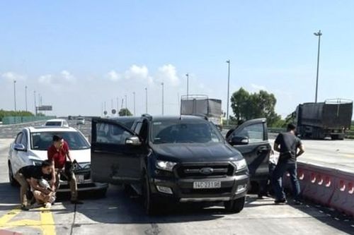 Công an nổ súng chỉ thiên bắt 4 đối tượng trên cao tốc Hải Phòng-Hạ Long