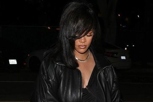 Rihanna, Kendall Jenner mặc gợi cảm vào mùa thu