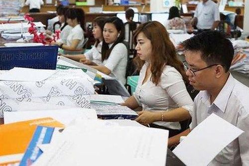Chính phủ đã thực hiện đồng bộ các giải pháp, từng bước khắc phục tình trạng CBCCVC nghỉ việc