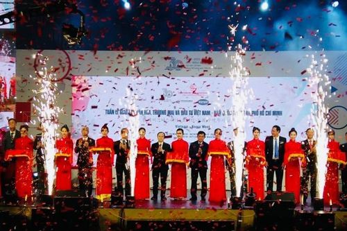 Khai mạc 'Tuần lễ giao lưu văn hóa, thương mại và đầu tư Việt Nam-Hàn Quốc'
