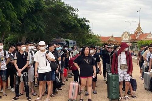 Tiếp nhận thêm 67 công dân Việt Nam trở về từ Campuchia