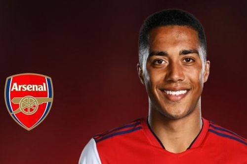 Chuyển nhượng cầu thủ Ngoại hạng Anh ngày 28/10: Youri Tielemans sắp đến Arsenal; Real Madrid muốn có Diogo Dalot; Juventus liên hệ đàm phán Christian
