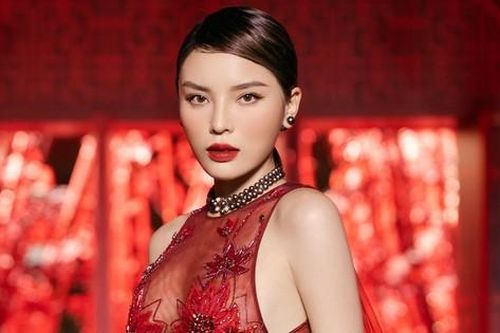 Kỳ Duyên, Mai Phương làm vedette show Lê Thanh Hòa