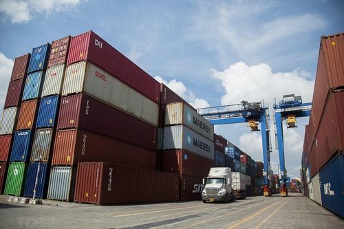 Thảo luận vấn đề kinh tế-xã hội, thí điểm cơ chế phát triển TP.HCM
