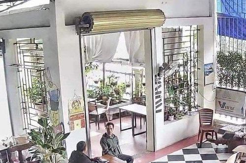 Huế: Kiểm tra 2 người đàn ông xưng cán bộ huyện đi quyên góp tiền bão lũ