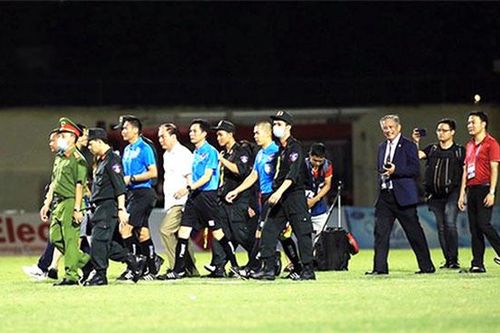 V.League chỉ còn 5 vòng: 'Nóng' cả 2 đầu