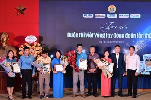 Trao giải cuộc thi viết Vòng tay Công đoàn lần thứ 2