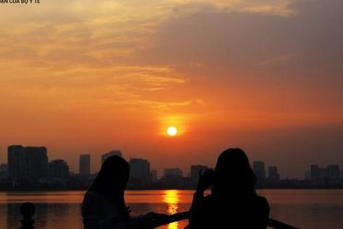 'Say đắm' cảnh bình minh, hoàng hôn tại Hồ Tây