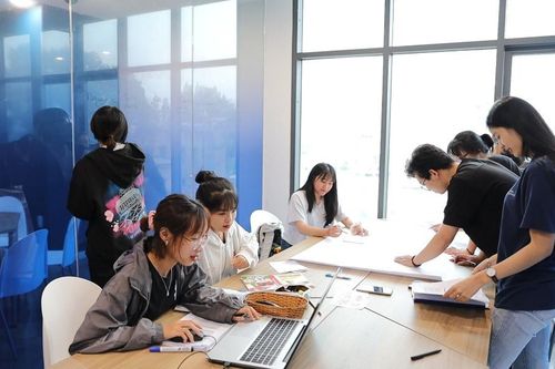 Một đại học tại TP.HCM cho sinh viên về Tết sớm