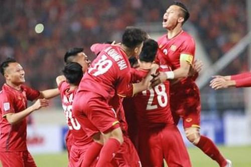 Bình luận: 'Du học sân nhà'