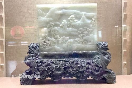 Độc đáo cổ ngọc