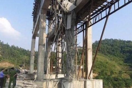 Tìm thấy người thứ 3 rơi xuống sông Kỳ Cùng trong vụ sập giàn giáo công trình thủy điện