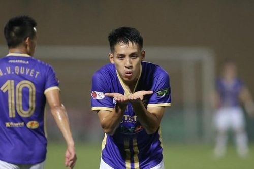 Đỗ Hùng Dũng ghi bàn đầu tiên cho Hà Nội FC sau 19 tháng