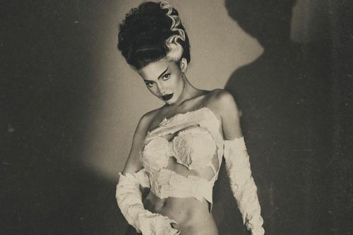 Kylie Jenner hóa thân thành cô dâu của Frankenstein