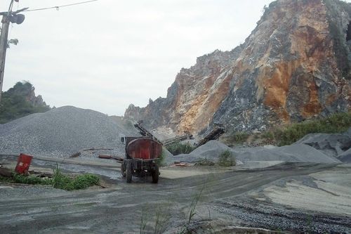 Tìm cách đáp ứng nhu cầu về đá xây dựng ở Thái Nguyên